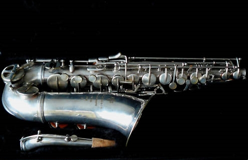 Saxophone Couesnon EN L'ETAT  pour Pièce plusieurs pièces manquantes no selmer 